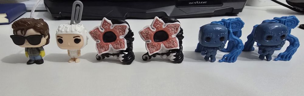 Очень странные дела kinder joy