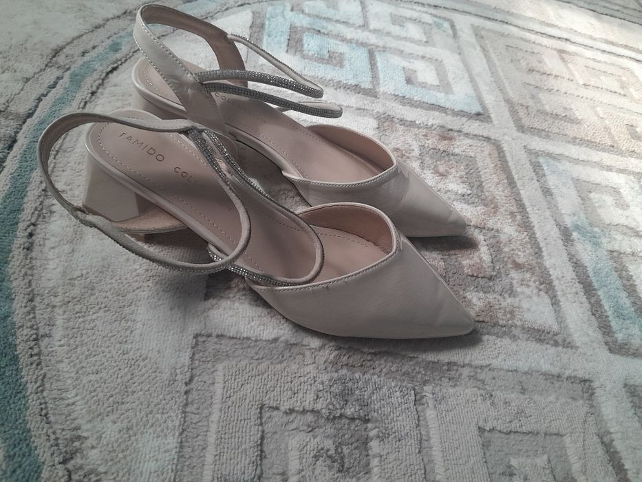 Женские туфли сатылады