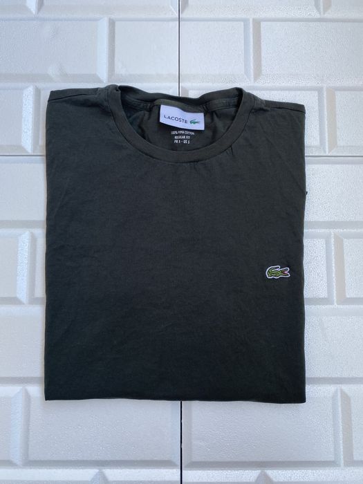 Тениска Lacoste.