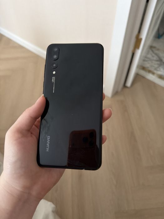 Продам Huawei в идеальном состоянии