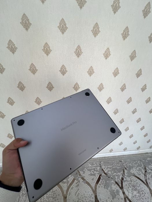 Macbook Pro M3 (1Tb)