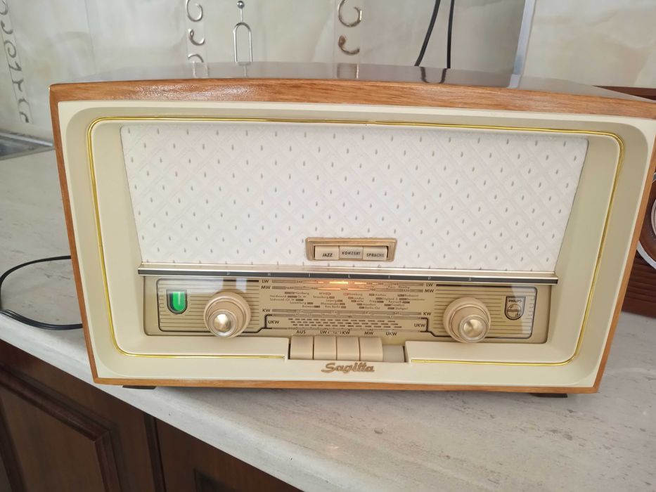 radio  pe lampi reparate / restaurate