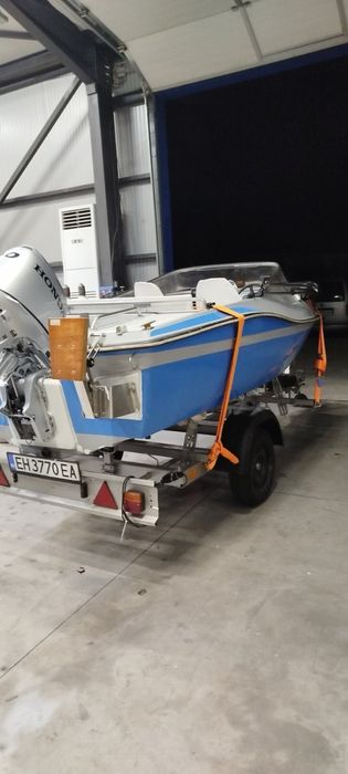 Лодка с НОВ двигател Honda 30кс