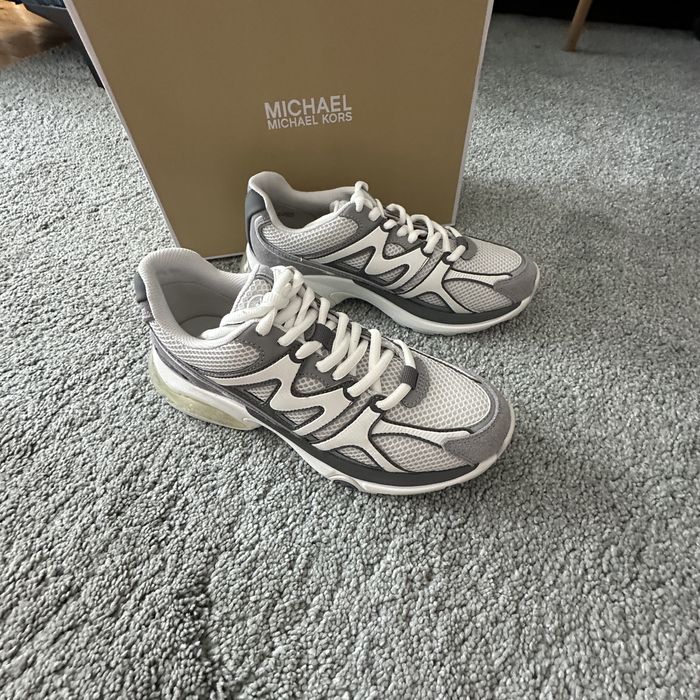 Michael Kors сникърси