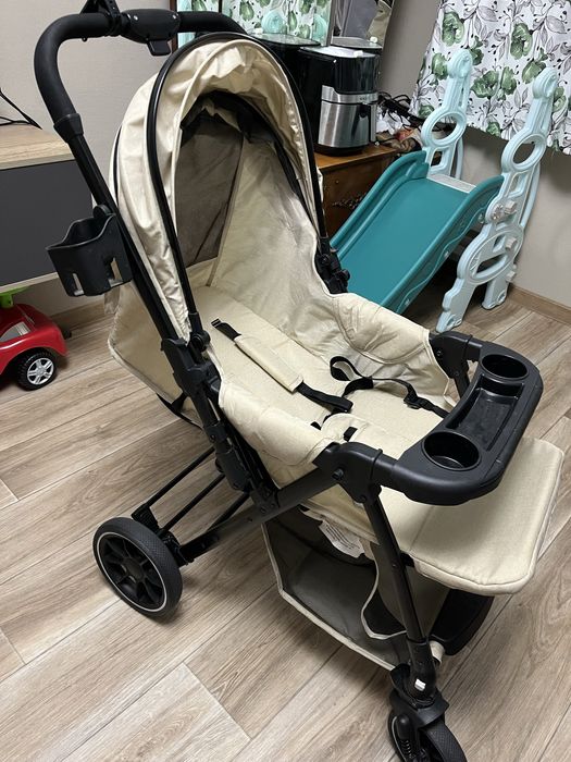 Продается коляска прогулочная