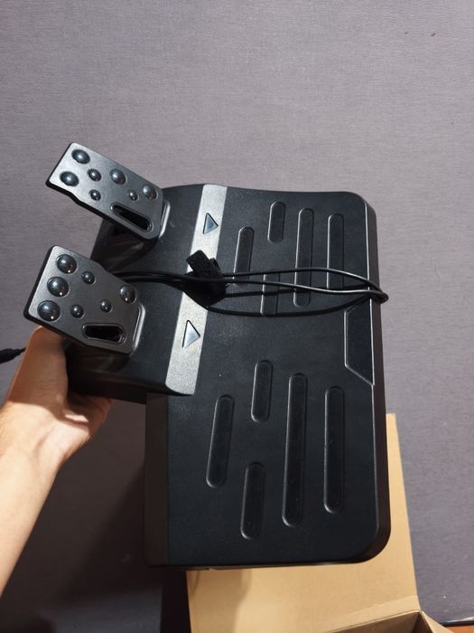 Игровой руль Sven GC-W900