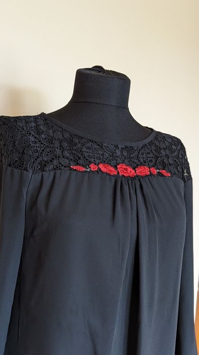 Rochie de zi elegantă neagră