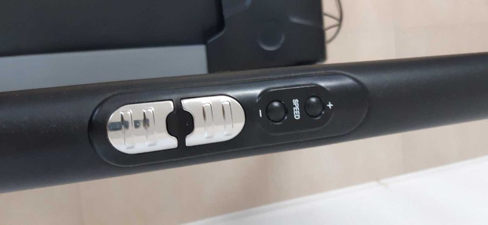 Продавам бягаща пътека Kettler Race