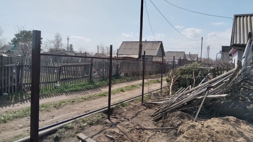 Установка забора. Брусчатка. Сварка