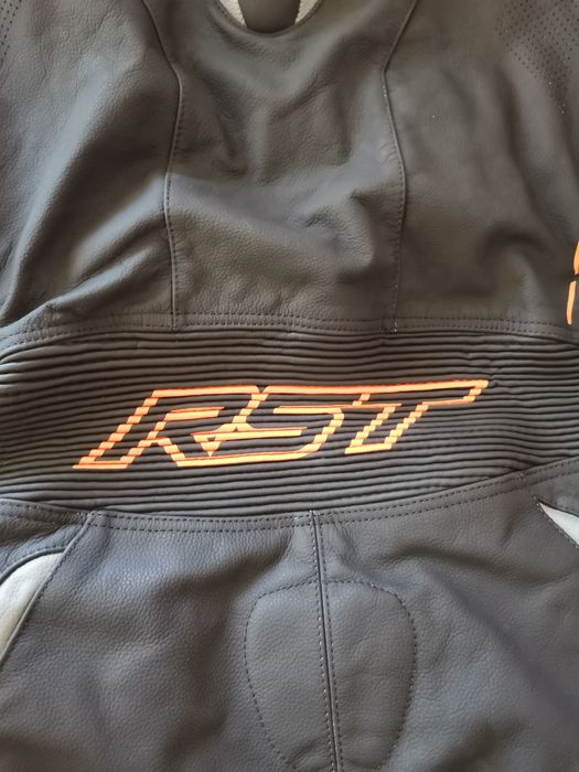 Кожен цял екип RST S1 CE