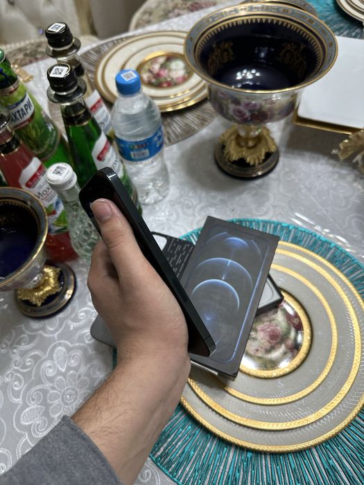 Iphone 12 pro max 83%radnoy