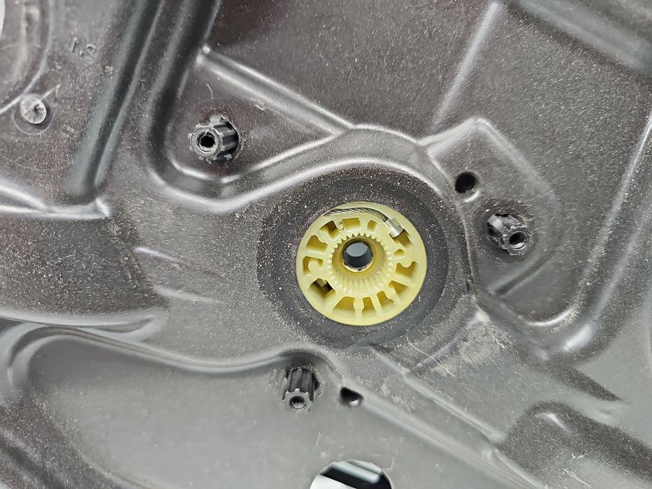 Macara electrica geam stanga spate Volkswagen Tiguan (5N) [Fabr 2007-2