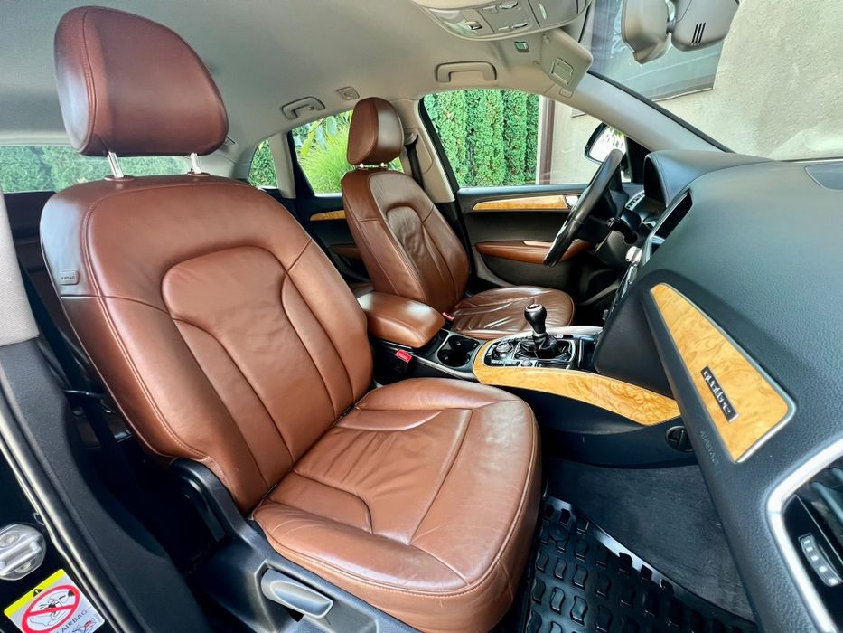 Audi Q5 Quattro 2.0 TDI*Euro 5*Incalzire scaune fata-spate*Dublu climatronic*Carlig*Tempomat*Top