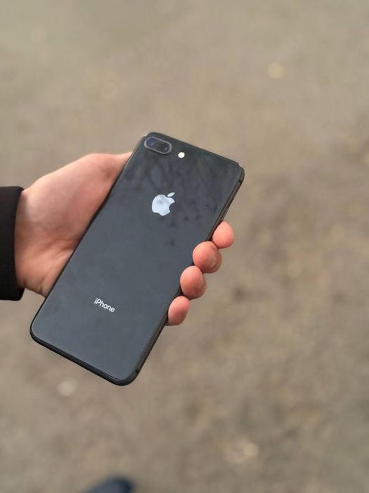 iPhone 8 plus 64tali