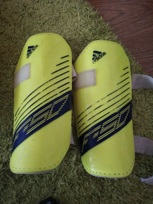 Кори Адидас, 7лв