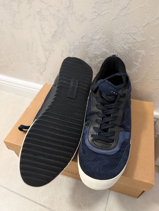 Обувки Cryuf 43 размер