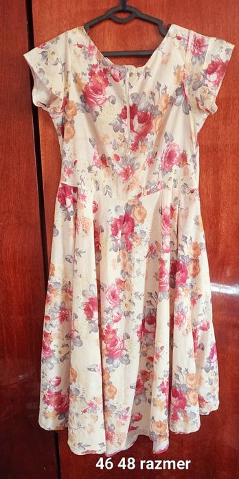 Продаётся женского платья размера 46 48 низкие цены продам
