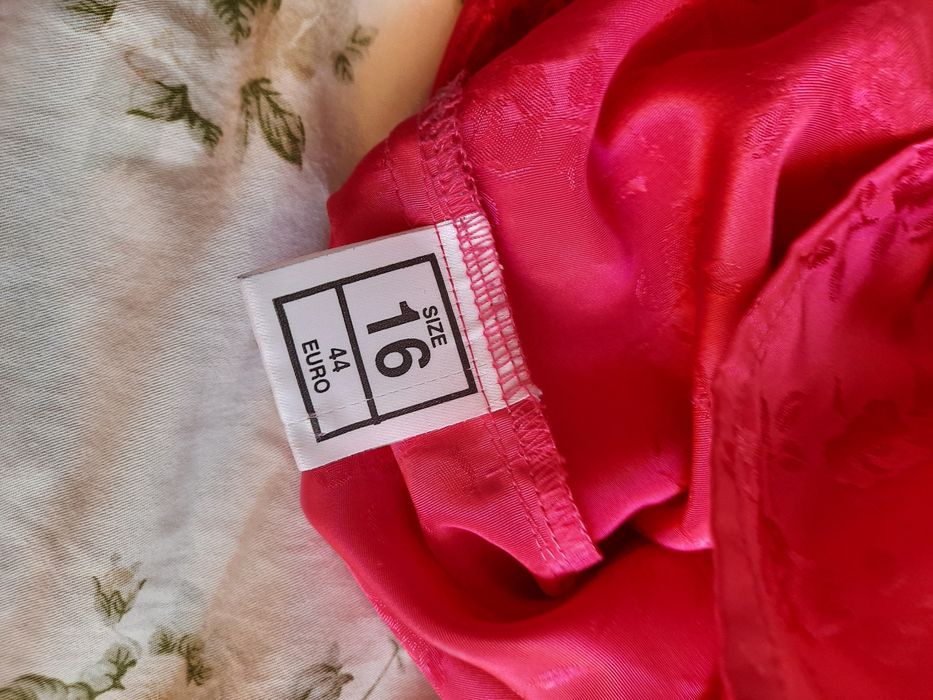Bluza dama roz intens cu nasturi mici mărimea 44