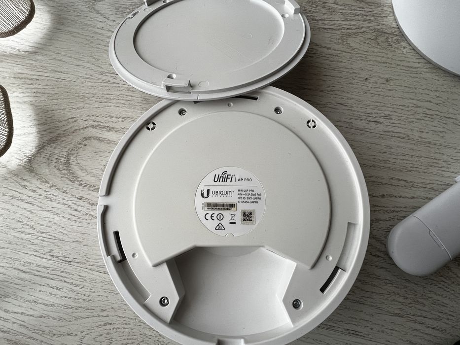 Unifi UAP AC MESH, unifi ap ac pro ,unifi AP Pro , Unifi USG 3P