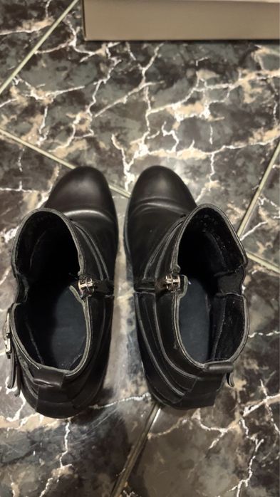 Боти от естествена кожа