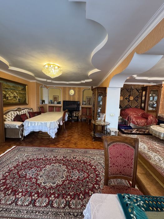 Продам квартиру золотой квадрат