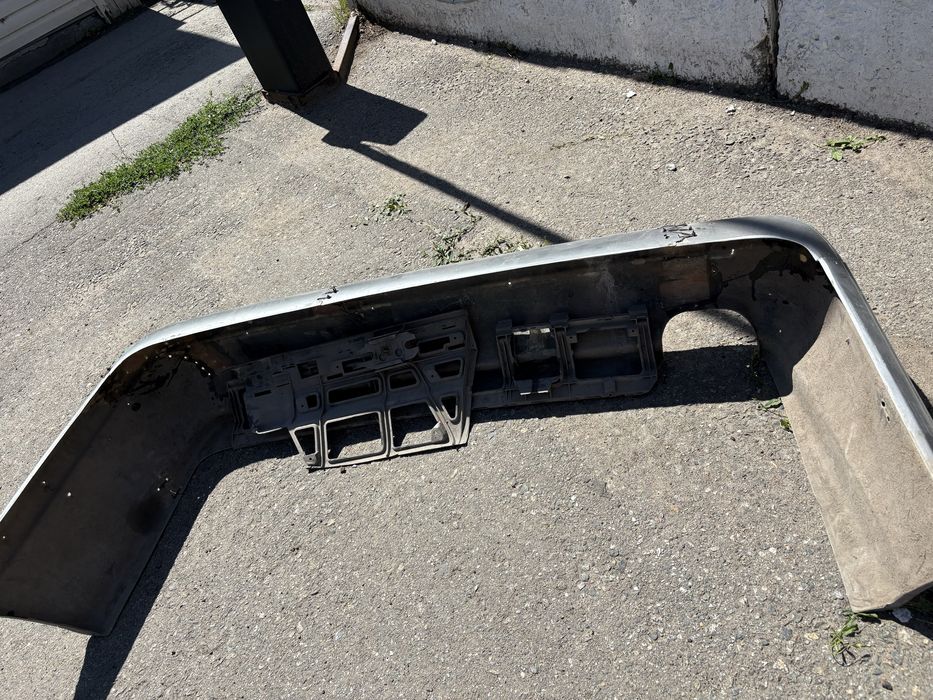 Задний бампер БМВ Е34