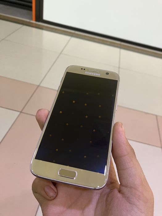 Samsung s7.