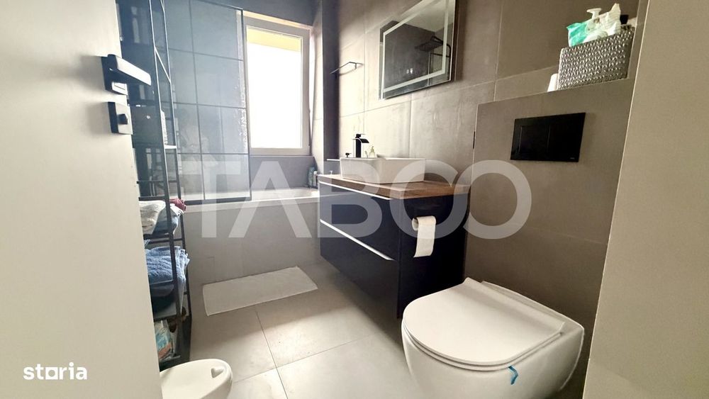 Penthouse panoramic de vanzare la cheie cu terasa de 40 mp Floresti