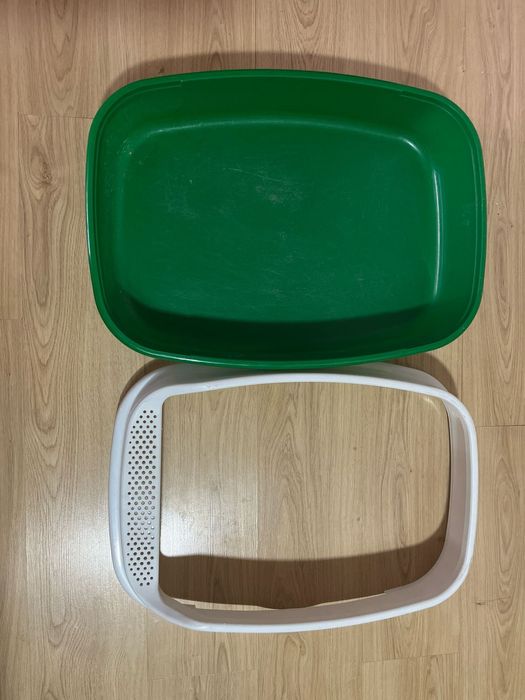 Лоток для кошки.