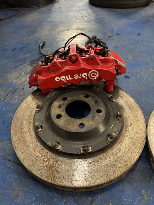 Frane Brembo 8 pistonase!