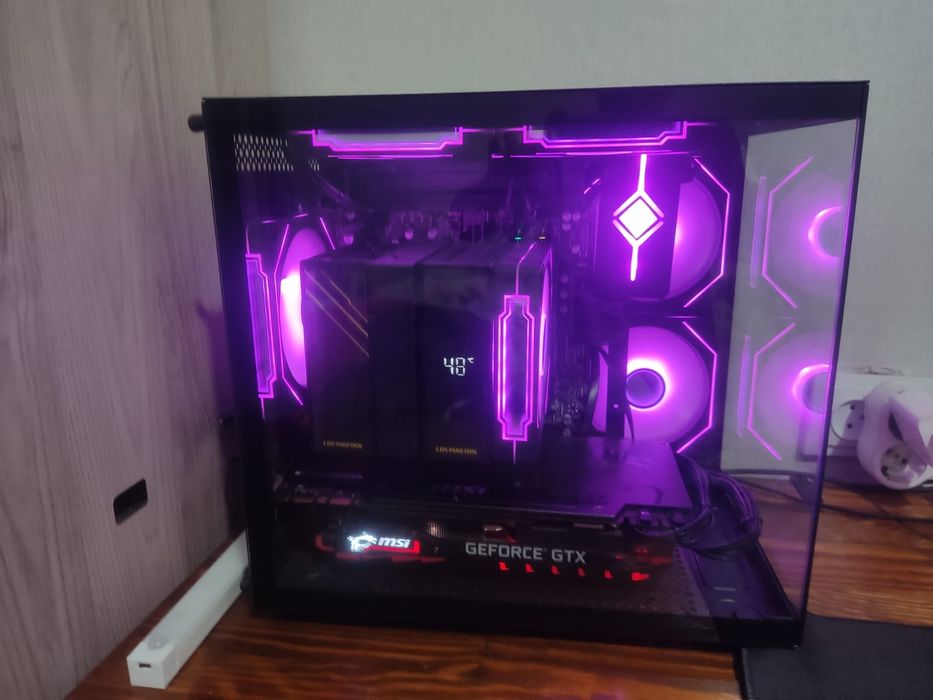 Продам компьютер игравой на базе  райзен 5
