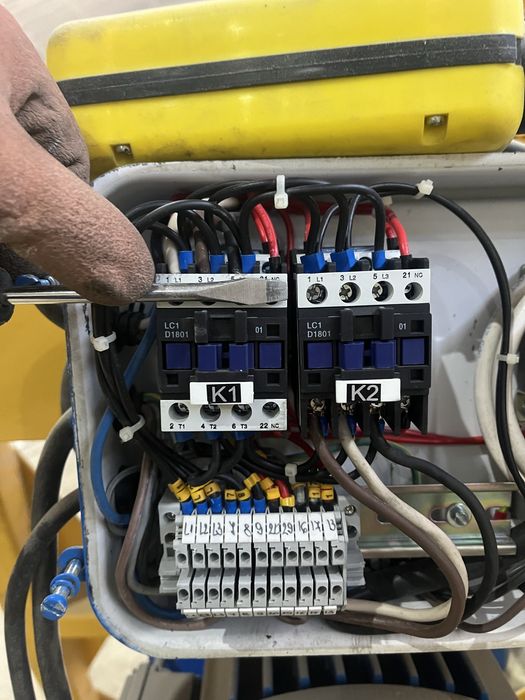 Услуги ЭЛЕКТРИКА быстро качественно 24/7