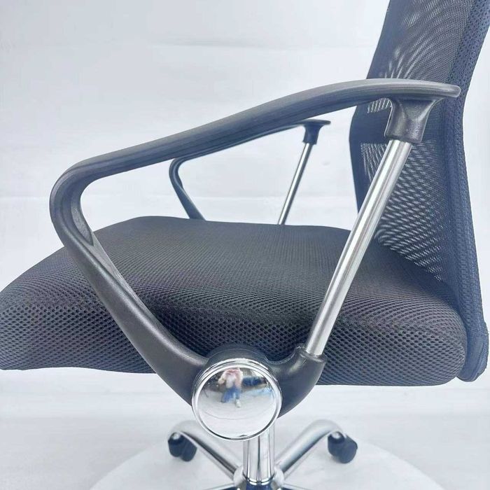 Продается кресло за пол цены