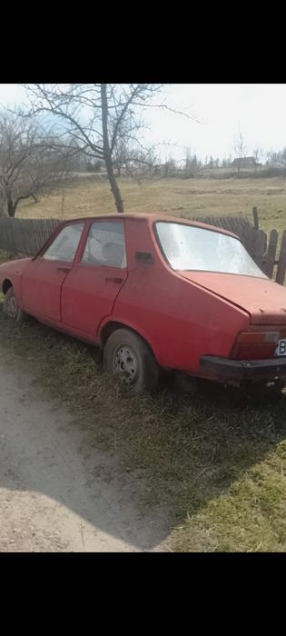Vând Dacia 1310  pentru fier vechi