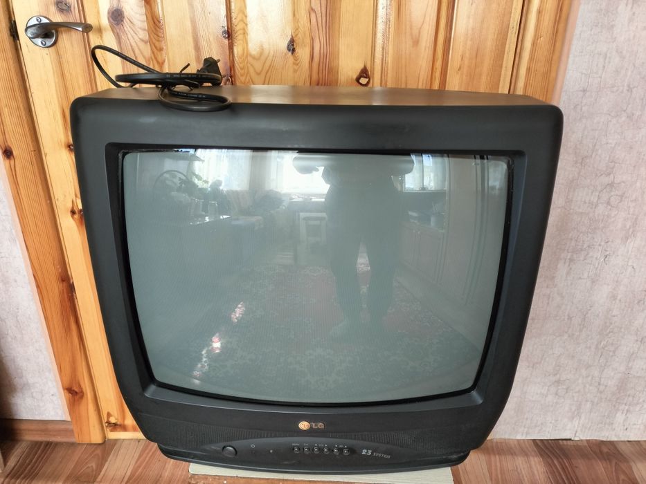 Продам телевизор с отау тв