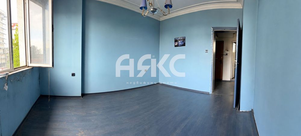 Двустаен апартамент в кв. Оборище до ЗАИМОВ ПАРК