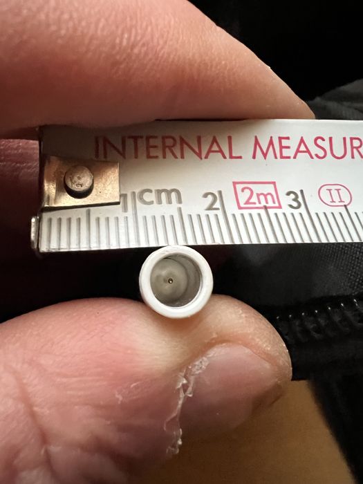 Alimentator laptop Dell intrare: 100 - 220V iesire 19,5 V - 3,34 A