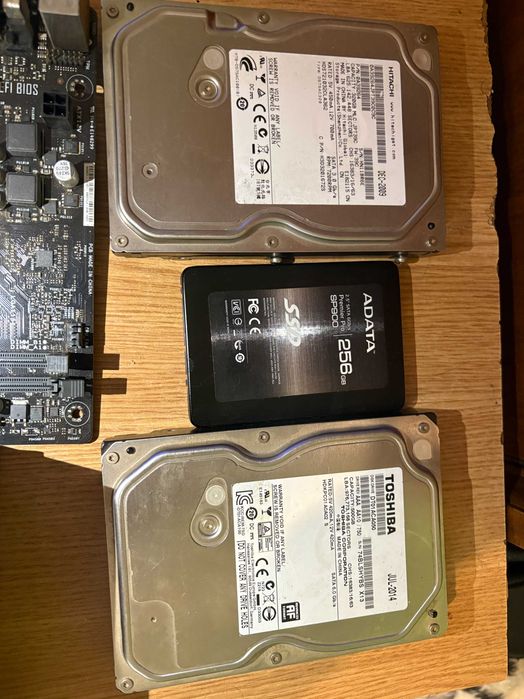 Vand Kit Medium Gaming - i5 9400f, RX 570 4GB, SSD, 2x HDD, Sursa