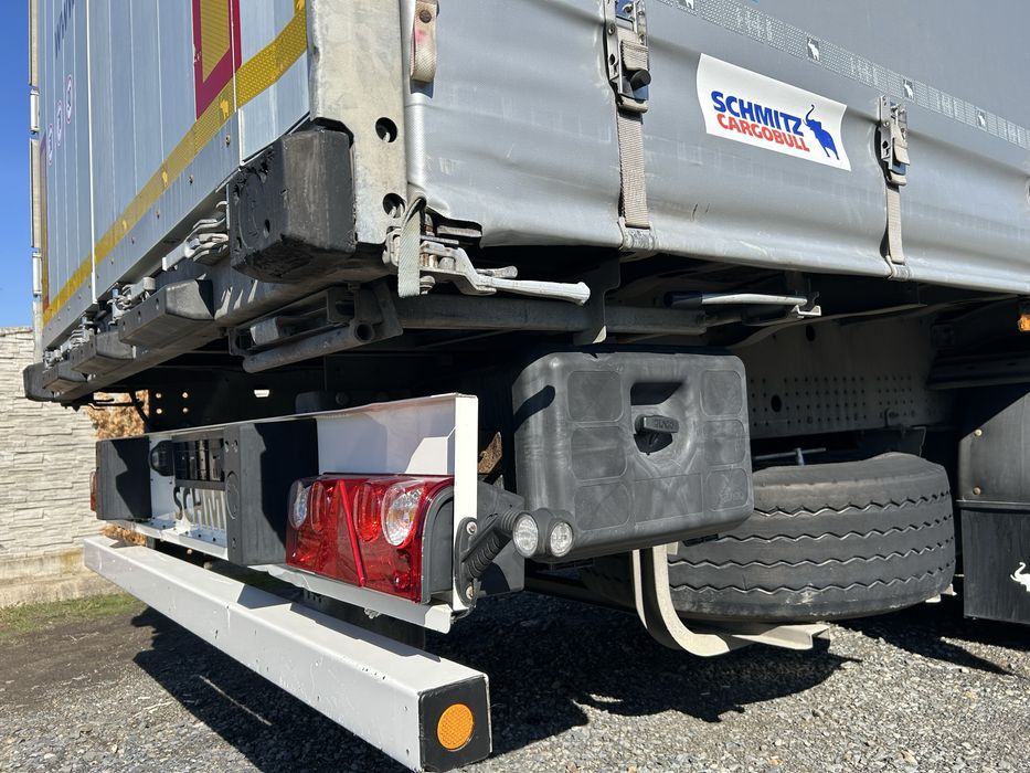 Schmitz Standard 12/2018 Tavan Liftabil Din Stalpi, Axa Liftanta Recent Adus
