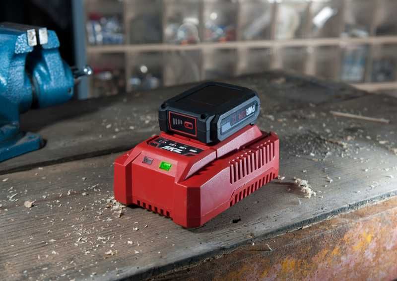 SKIL 2110 зарядно и батерия 12 V, 1 x 2.0 Ah