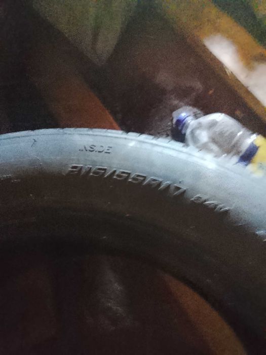 Продам два балона 215/55r17 94v т