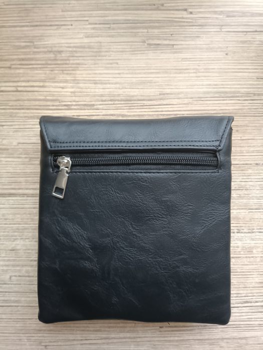 Сумка кожаная Giorgio Armani