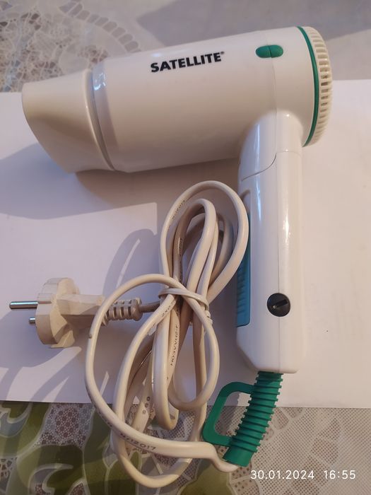 Фен электрический для волос.
