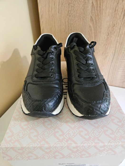 Кецове на  Liu jo