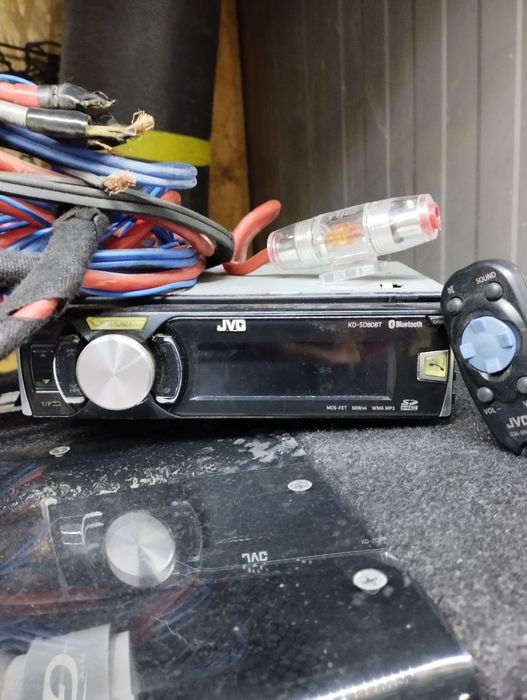 Vând player auto jvc bluetooth