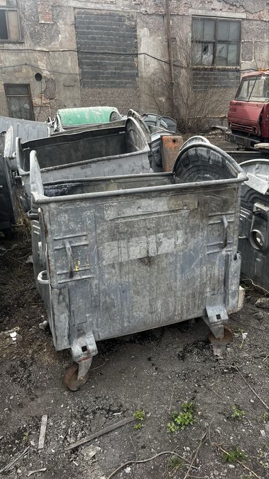 Продам мусорные контейнеры за один 50 тысяч