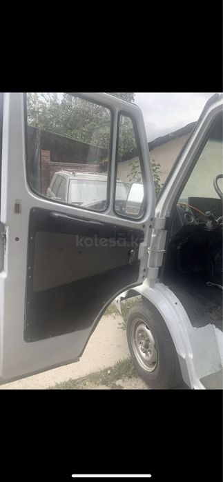 Мерседес Самосвал