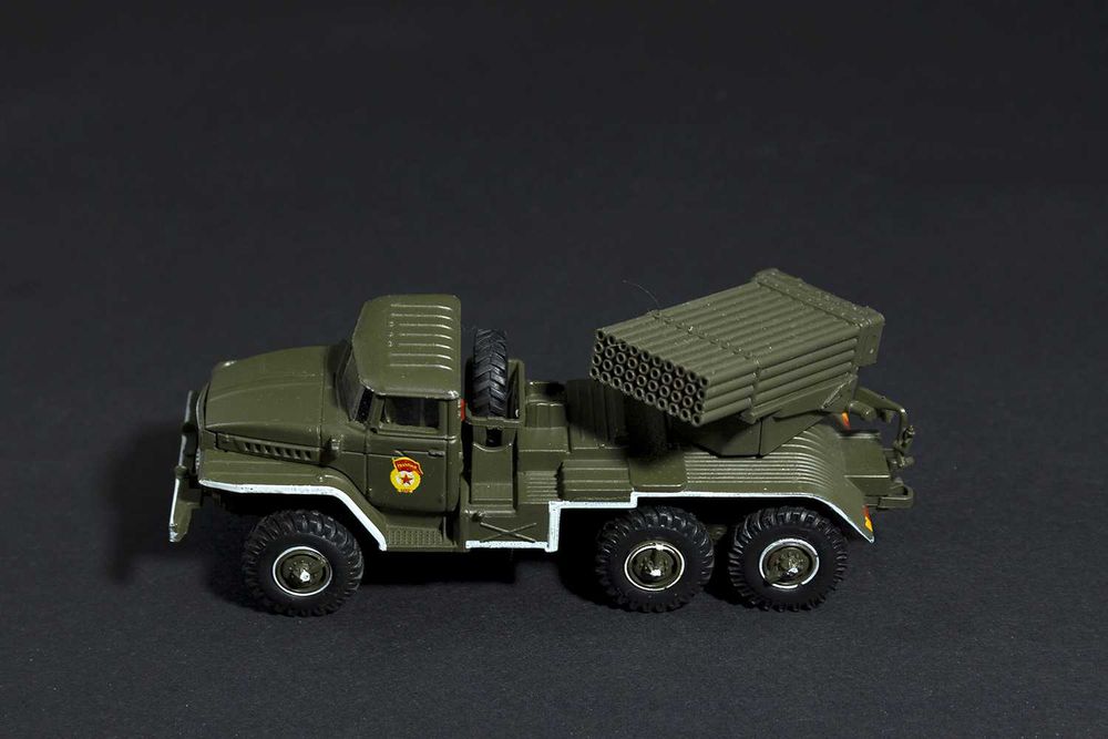 Танки в подарок Служащим армии и люб. военной техники!