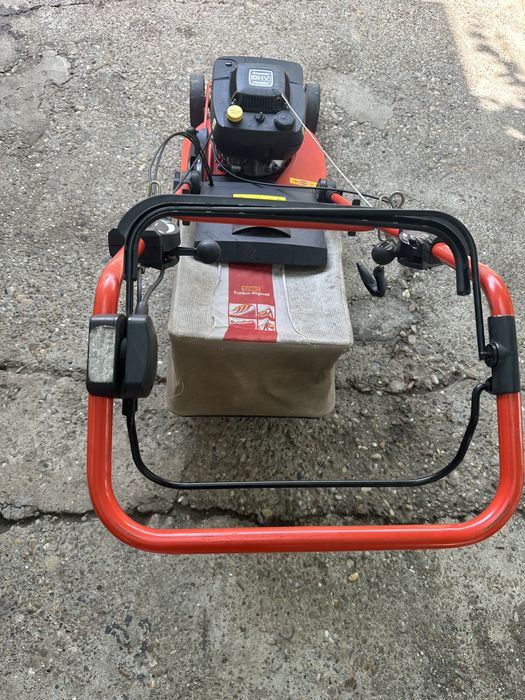 Masina tuns gazon kawasaki sabo