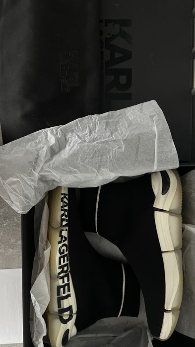 Оригинални обувки karl lagerfeld